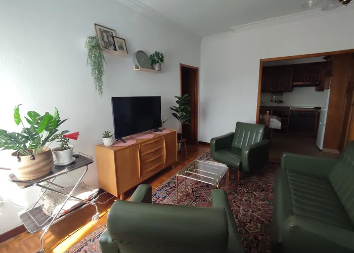 Piso Fenuca アパート *