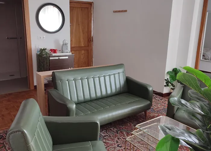 Piso Fenuca アパート *